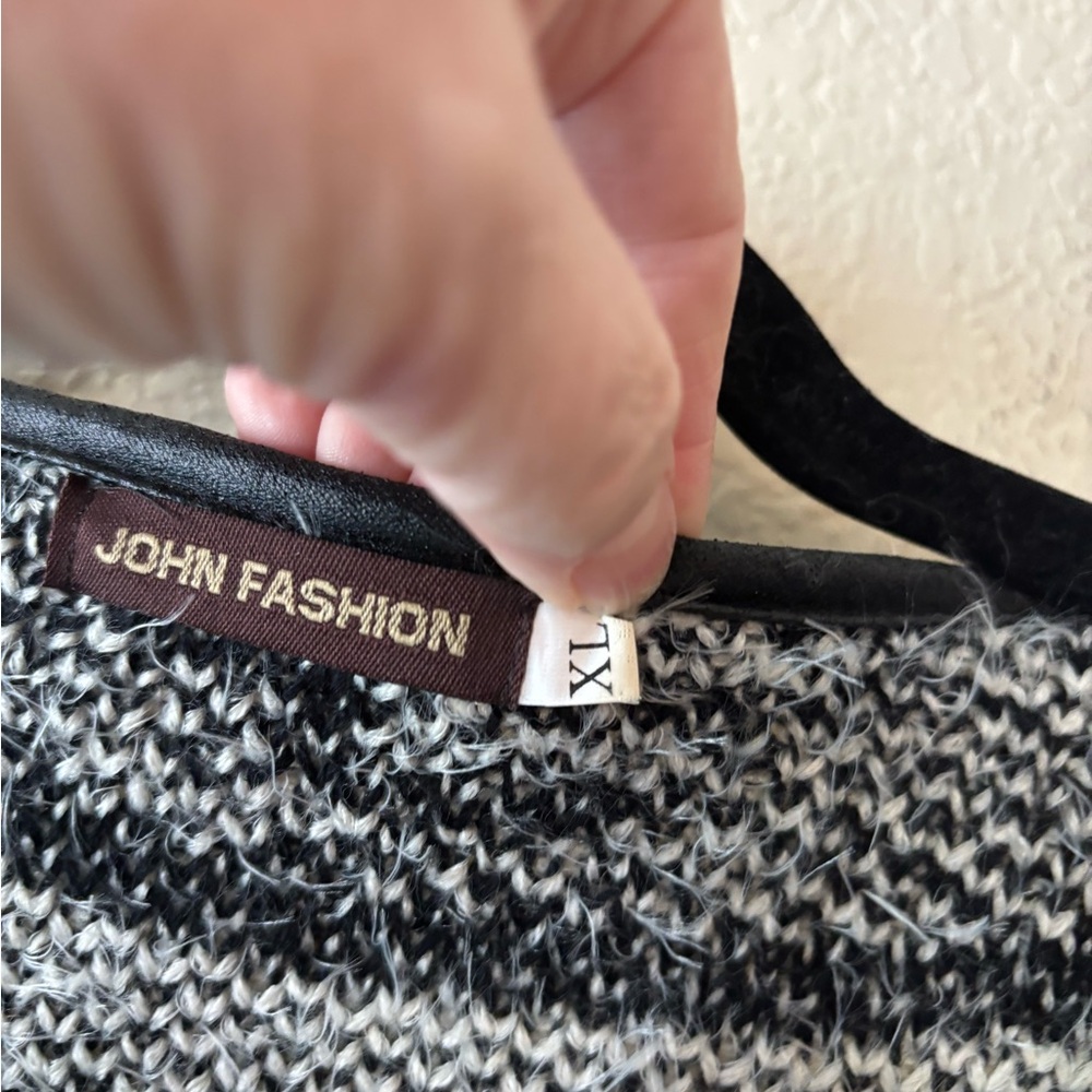 John Fashion‎ Cardigan Womens XL Checkerboard Fuzzy Wool Blend Hook N Eye - Picture 6 of 11